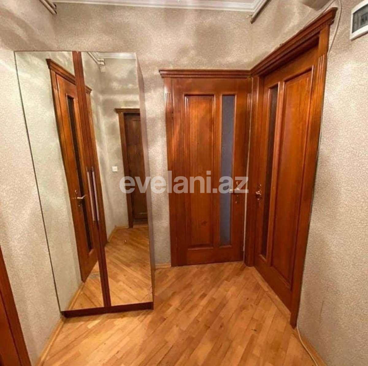 Rent, old building, 3 room, 60 m², Elmlar Akademiyası m.