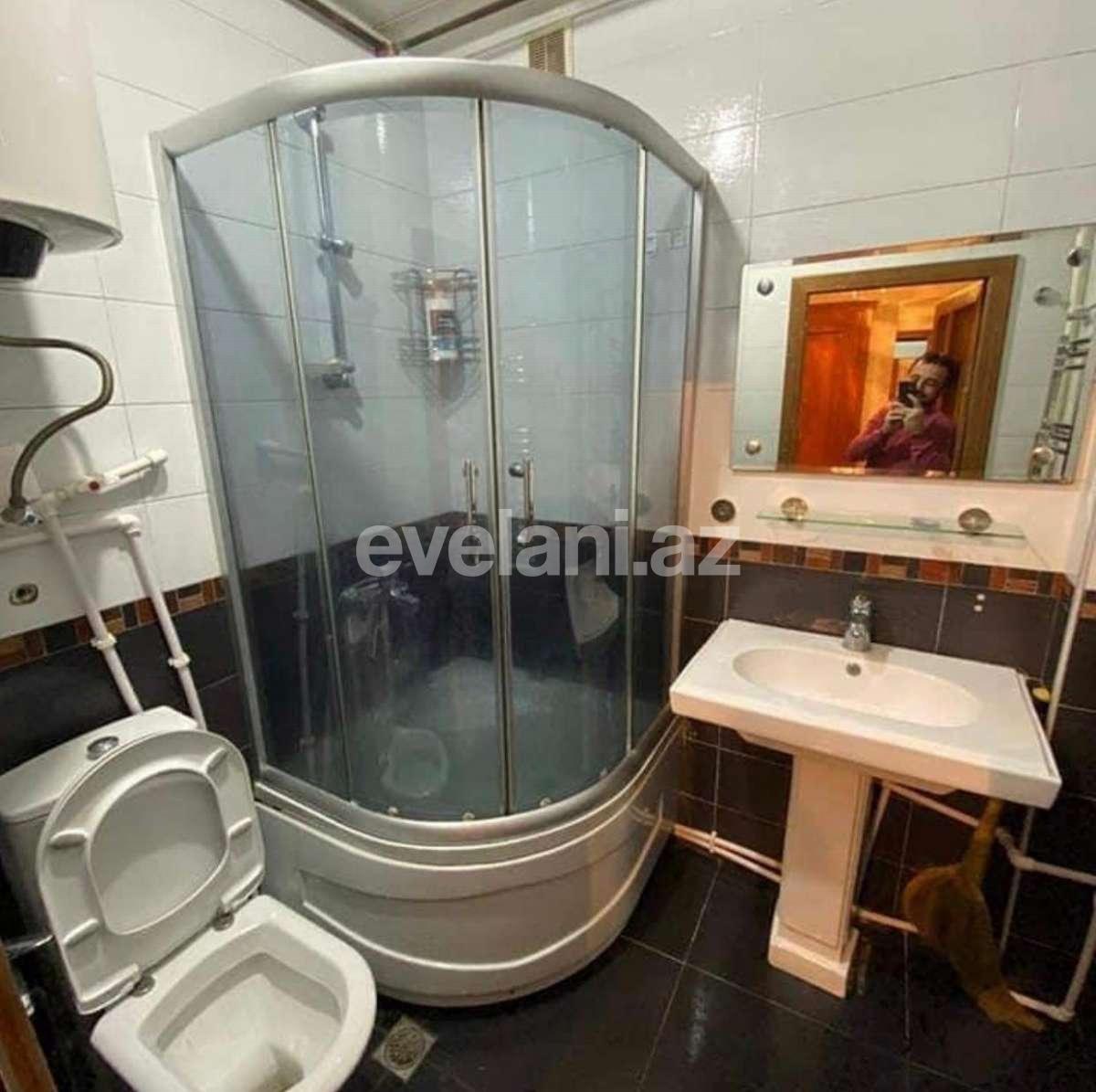 Rent, old building, 3 room, 60 m², Elmlar Akademiyası m.