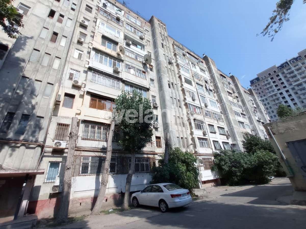 Продаётся, вторичка, 3-комнаты, 75 m², Баку, Ясамальский r, Элмляр Академиясы m.