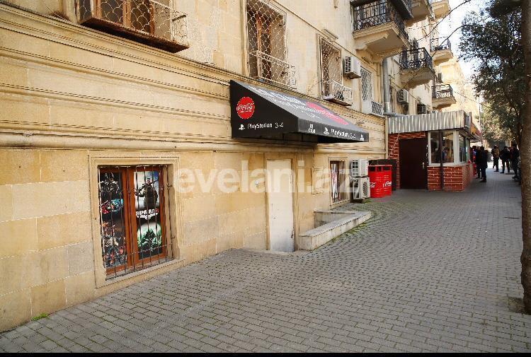 Sale, object, 200 m², Elmlar Akademiyası m.