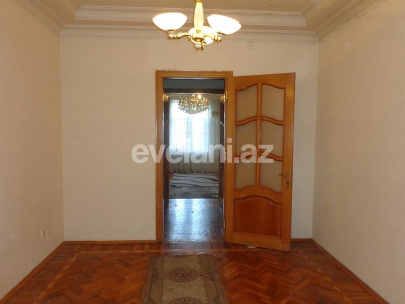 Sale, old building, 3 room, 100 m², Elmlar Akademiyası m.