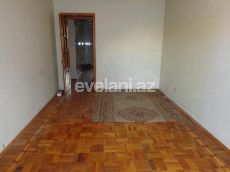 Sale, old building, 3 room, 100 m², Elmlar Akademiyası m.