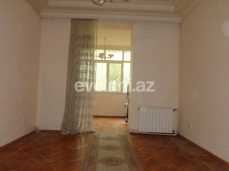Sale, old building, 3 room, 100 m², Elmlar Akademiyası m.