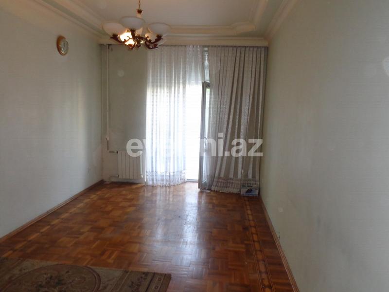Sale, old building, 3 room, 100 m², Elmlar Akademiyası m.