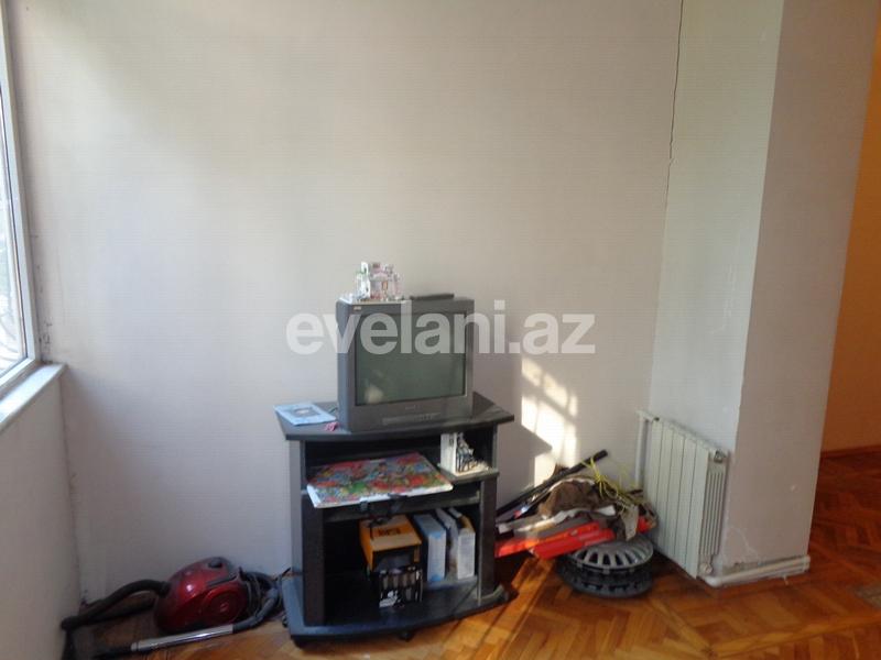 Sale, old building, 3 room, 100 m², Elmlar Akademiyası m.