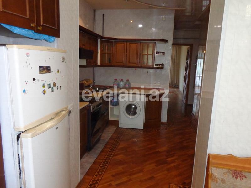 Sale, old building, 3 room, 100 m², Elmlar Akademiyası m.