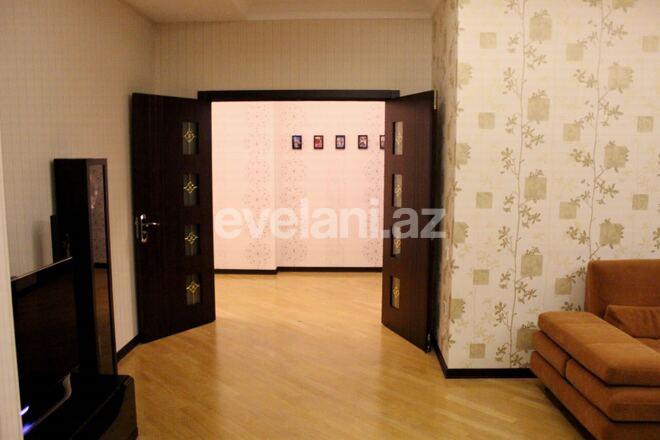 Satılır, yeni tikili, 3 otaqlı, 139 m², İnşaatçılar m.