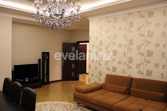 Satılır, yeni tikili, 3 otaqlı, 139 m², İnşaatçılar m.