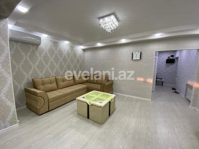 Rent, old building, 2 room, 55 m², Gara Garayev m.
