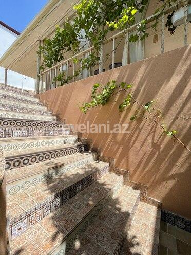 Satılır, həyət evi / bağ, 5 otaqlı, 300 m², Azadlıq prospekti m.