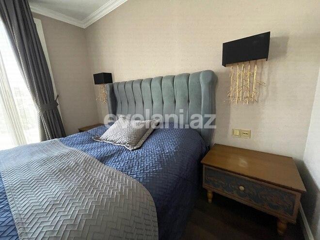 Satılır, həyət evi / bağ, 5 otaqlı, 300 m², Azadlıq prospekti m.