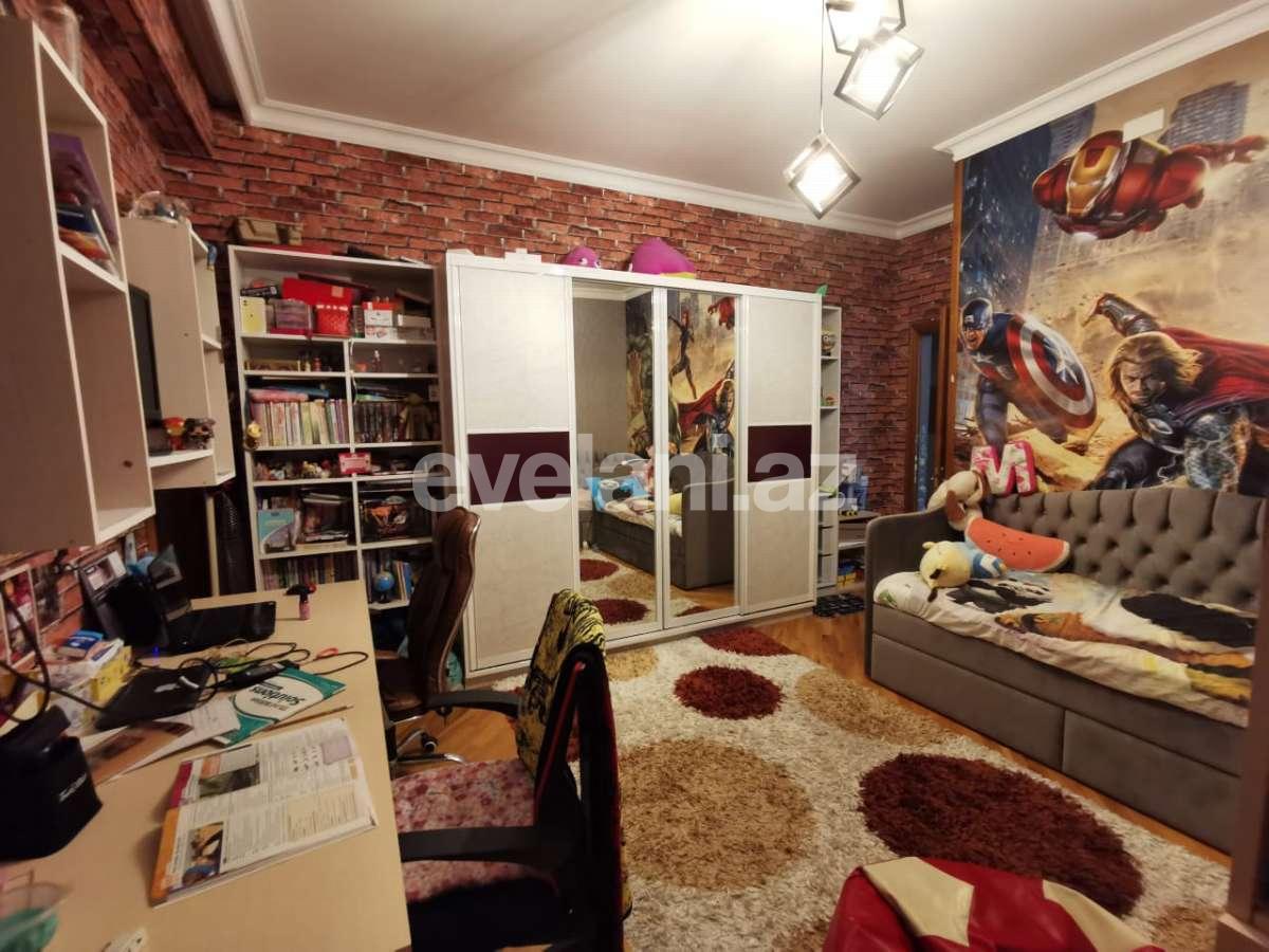 Satılır, yeni tikili, 3 otaqlı, 150 m², 8 Noyabr m.
