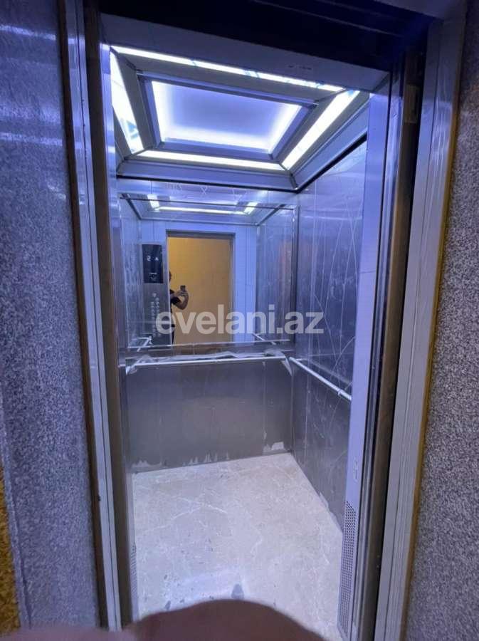 Satılır, yeni tikili, 2 otaqlı, 61 m², Xalqlar Dostluğu m.