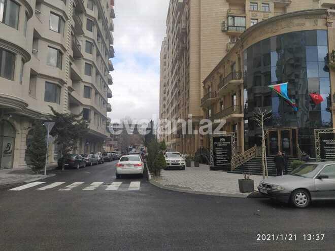 Продаётся, новостройка, 3-комнаты, 160 m², Гянджлик m.