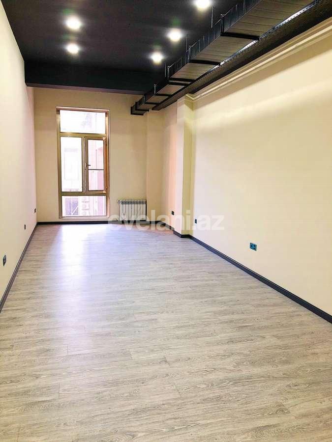 Kirayə verilir, ofis, 2 otaqlı, 125 m², 28 may m.