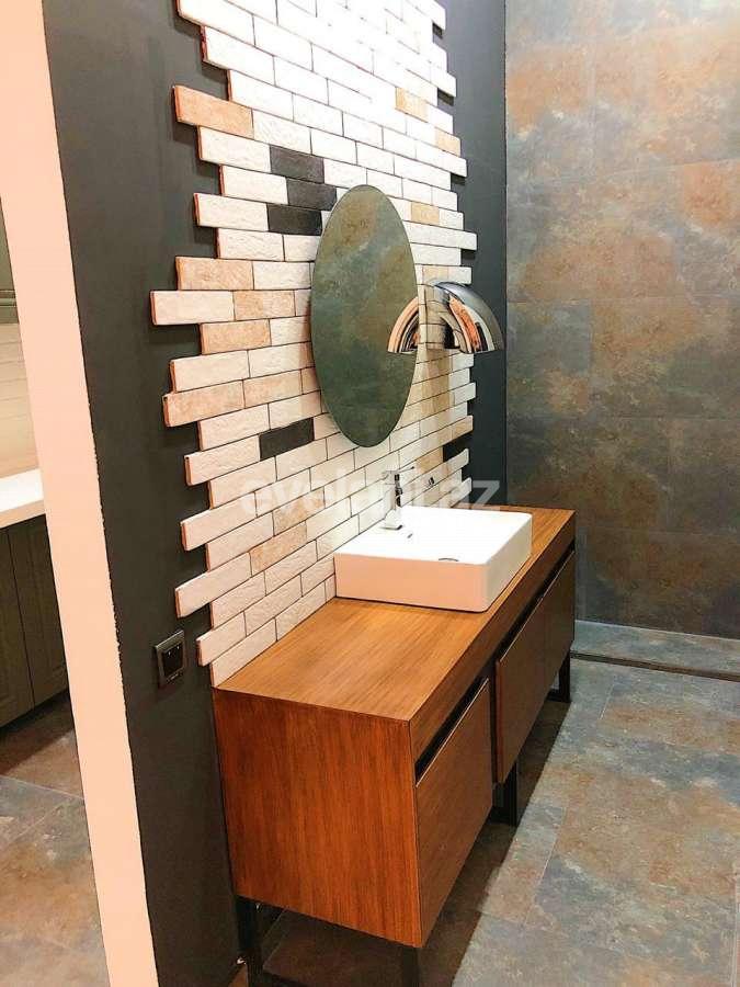 Kirayə verilir, ofis, 2 otaqlı, 125 m², 28 may m.