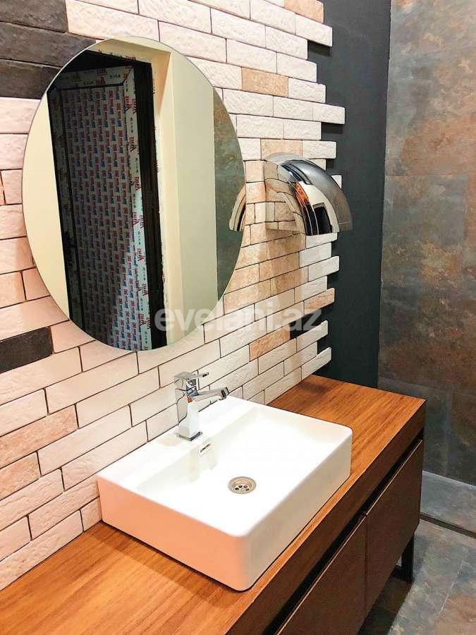 Kirayə verilir, ofis, 2 otaqlı, 125 m², 28 may m.