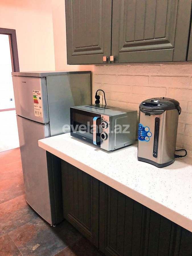 Kirayə verilir, ofis, 2 otaqlı, 125 m², 28 may m.