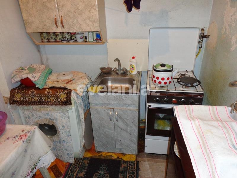 Sale, old building, 2 room, 48 m², Elmlar Akademiyası m.
