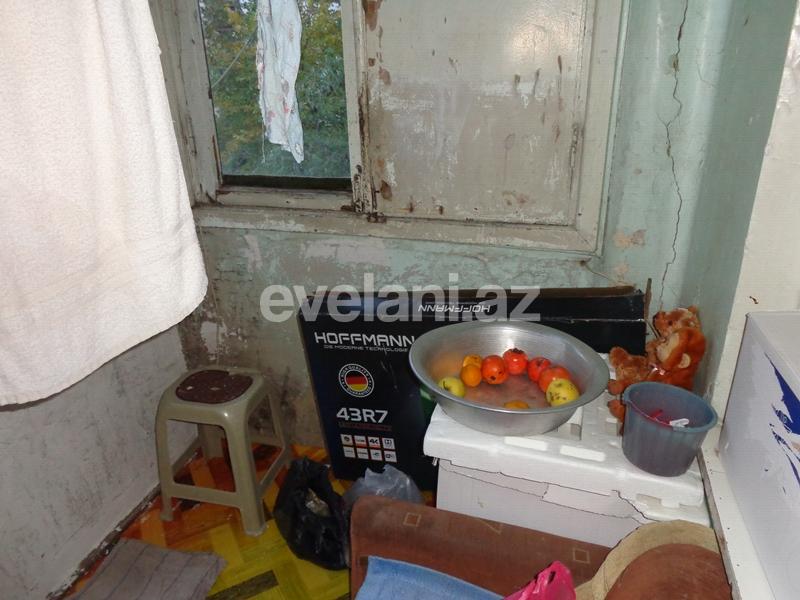 Sale, old building, 2 room, 48 m², Elmlar Akademiyası m.