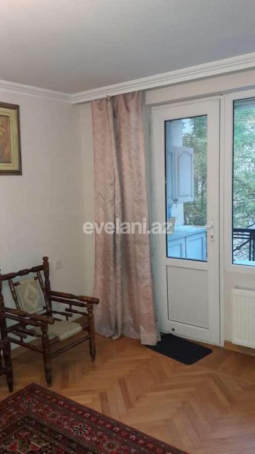Kirayə verilir, köhnə tikili, 3 otaqlı, 75 m², Elmlər Akademiyası m.
