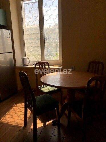 Kirayə verilir, köhnə tikili, 2 otaqlı, 65 m², Elmlər Akademiyası m.