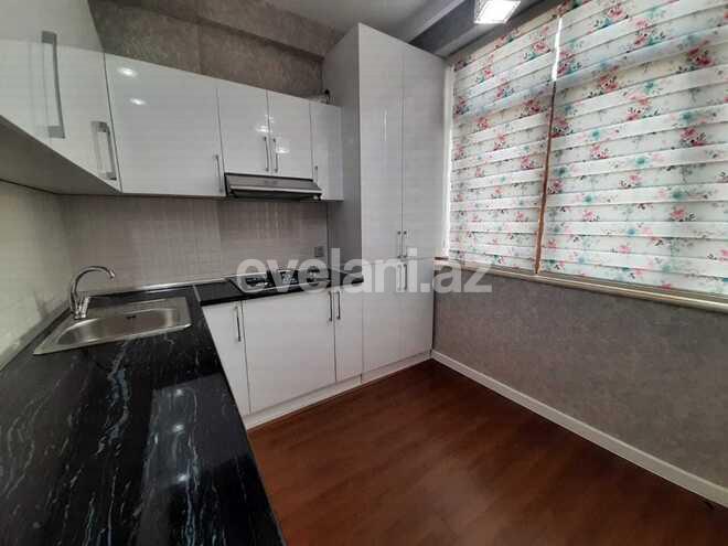 Satılır, yeni tikili, 2 otaqlı, 60 m², 8-ci mikrorayon q.