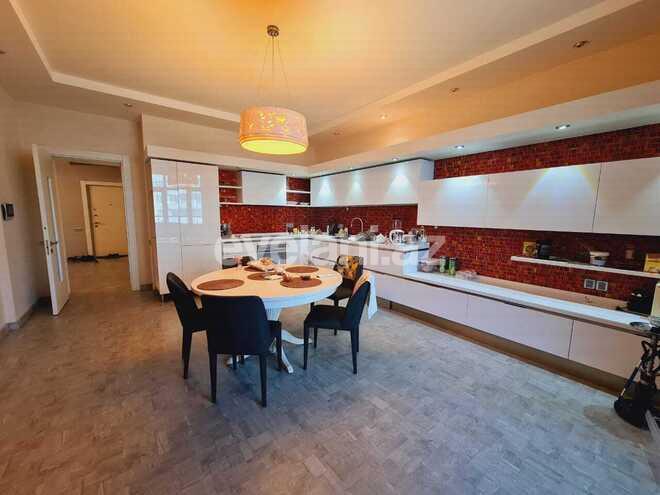 Satılır, yeni tikili, 3 otaqlı, 221 m², Şah İsmayıl Xətai m.