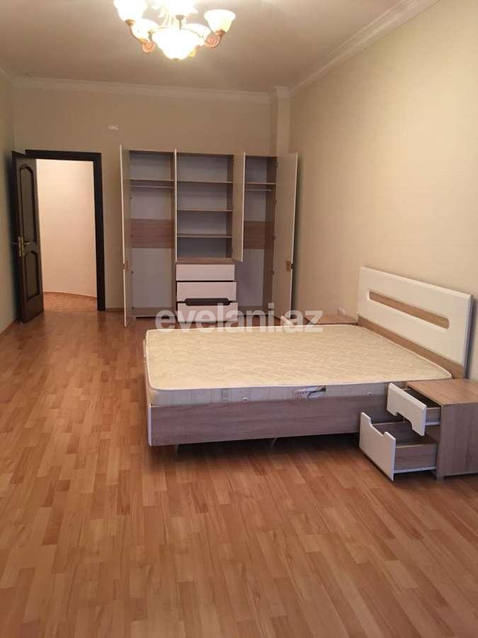 Kirayə verilir, yeni tikili, 4 otaqlı, 130 m², 28 may m.
