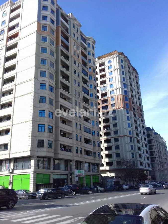 Sale, new building, 4 room, 227 m², Nasimi r.