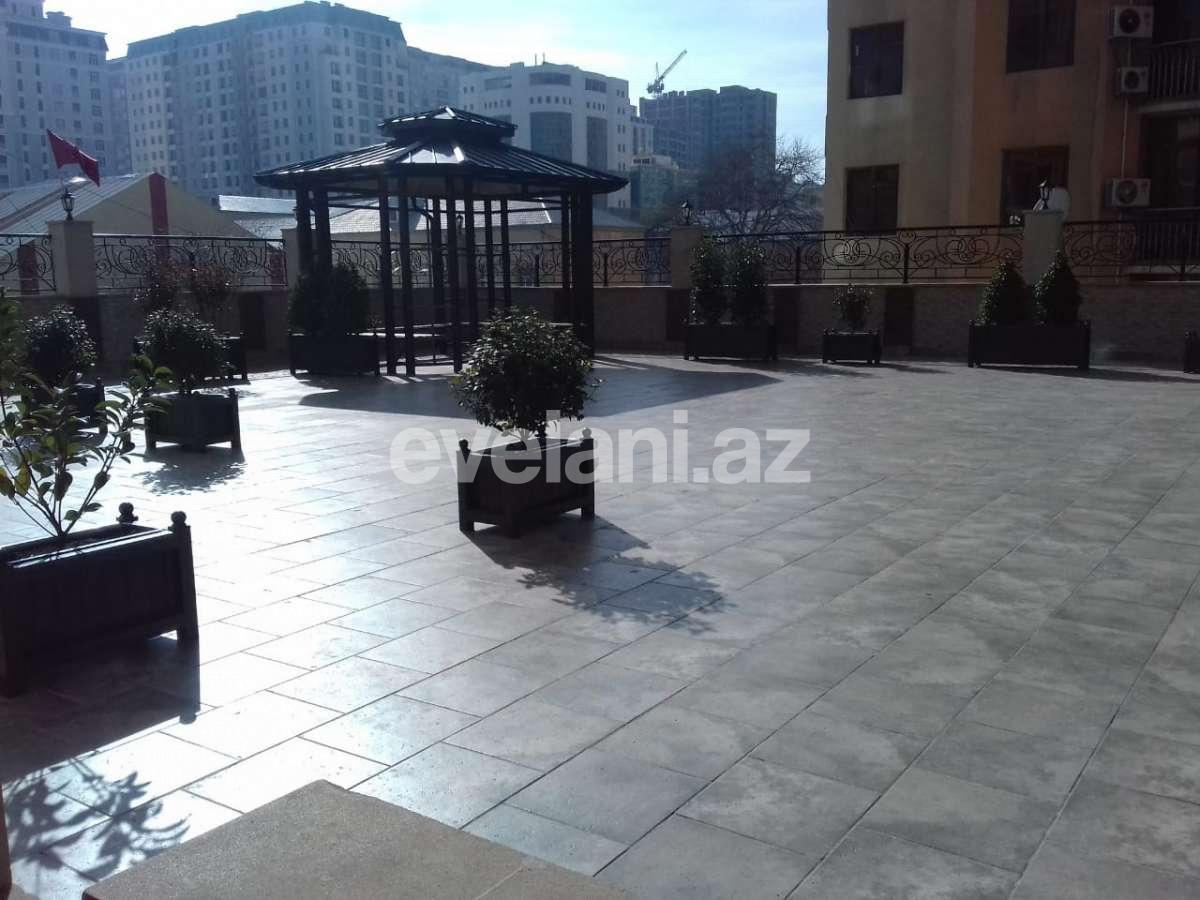 Sale, new building, 4 room, 227 m², Nasimi r.
