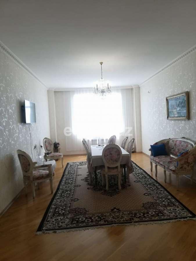 Satılır, yeni tikili, 3 otaqlı, 149 m², Şah İsmayıl Xətai m.