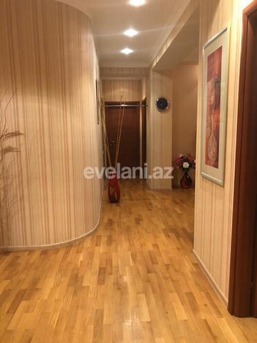 Satılır, yeni tikili, 3 otaqlı, 130 m², Nərimanov r.