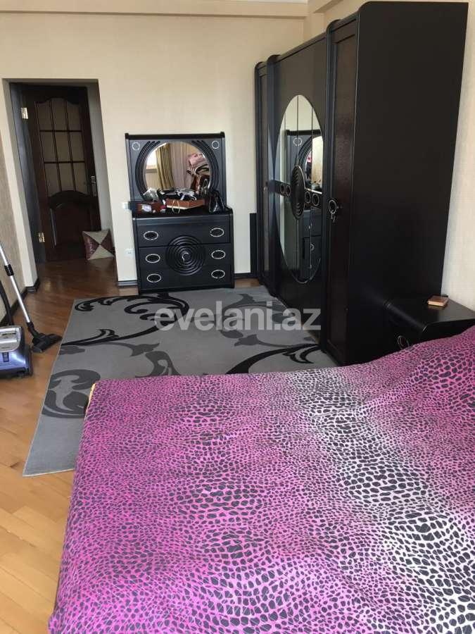 Kirayə verilir, yeni tikili, 2 otaqlı, 150 m², İnşaatçılar m.