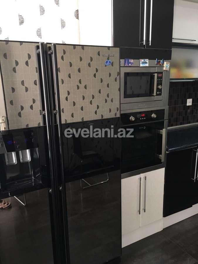 Kirayə verilir, yeni tikili, 2 otaqlı, 150 m², İnşaatçılar m.