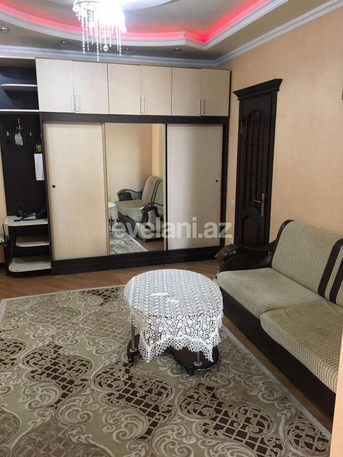 Kirayə verilir, yeni tikili, 2 otaqlı, 150 m², İnşaatçılar m.