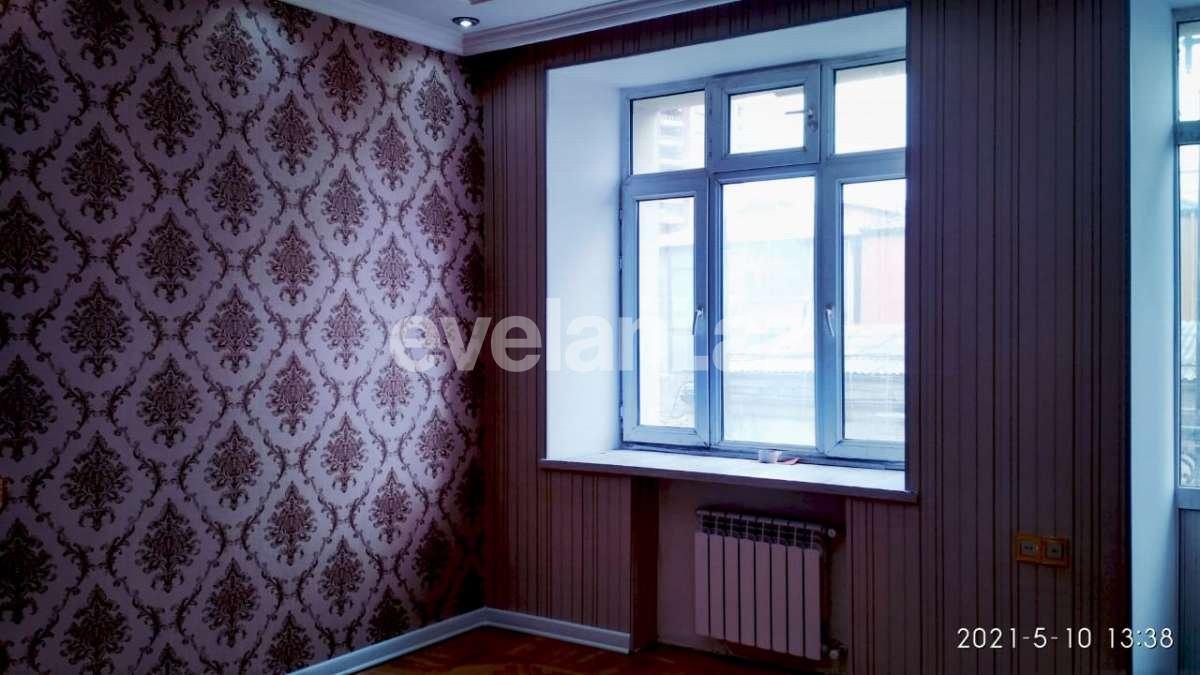 Sale, old building, 2 room, 65 m², Nizami m.