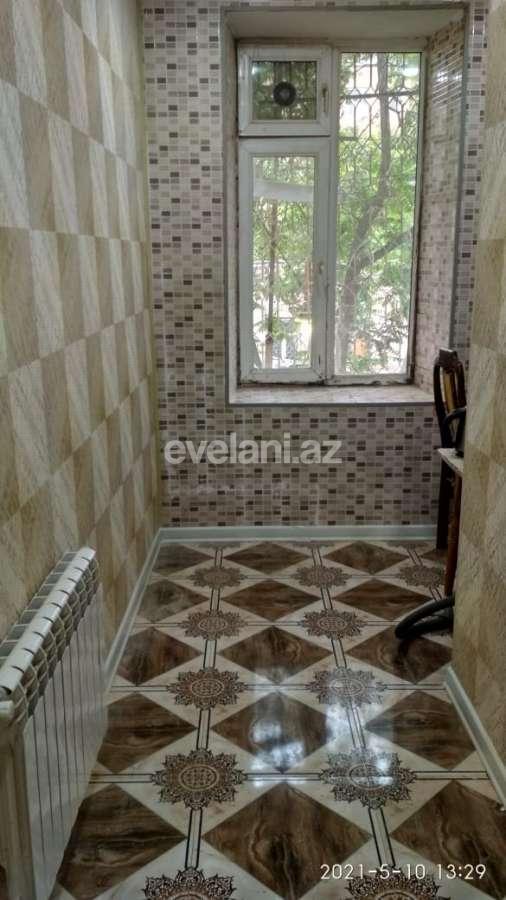 Sale, old building, 2 room, 65 m², Nizami m.