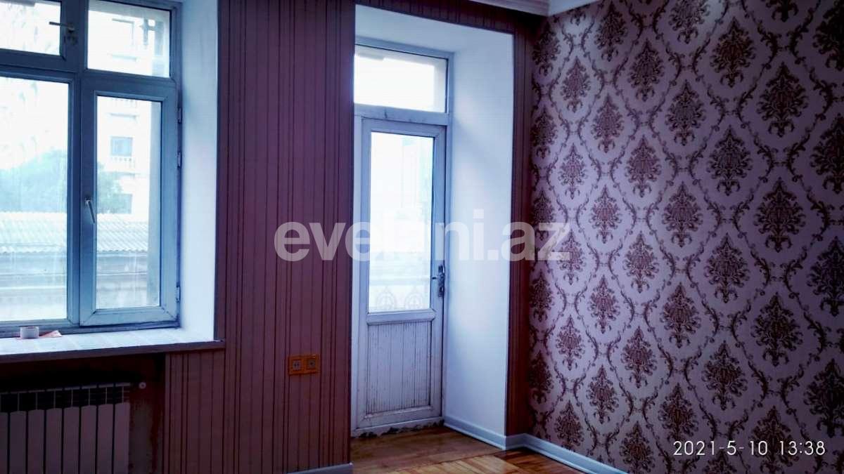 Sale, old building, 2 room, 65 m², Nizami m.