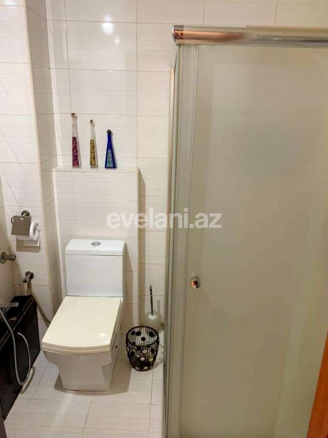 Sale, old building, 3 room, 75 m², Elmlar Akademiyası m.