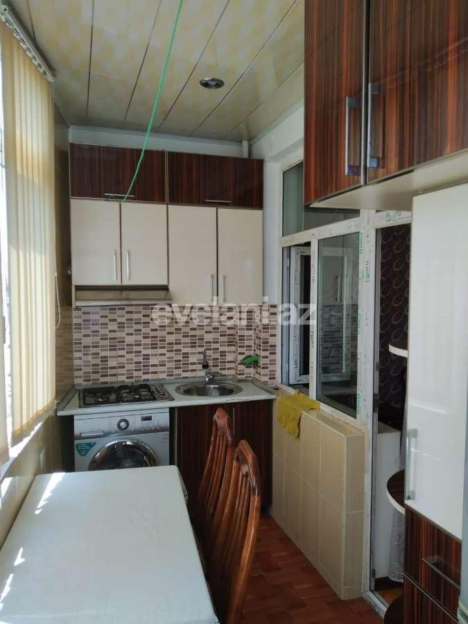 Kirayə verilir, yeni tikili, 2 otaqlı, 53 m², İnşaatçılar m.