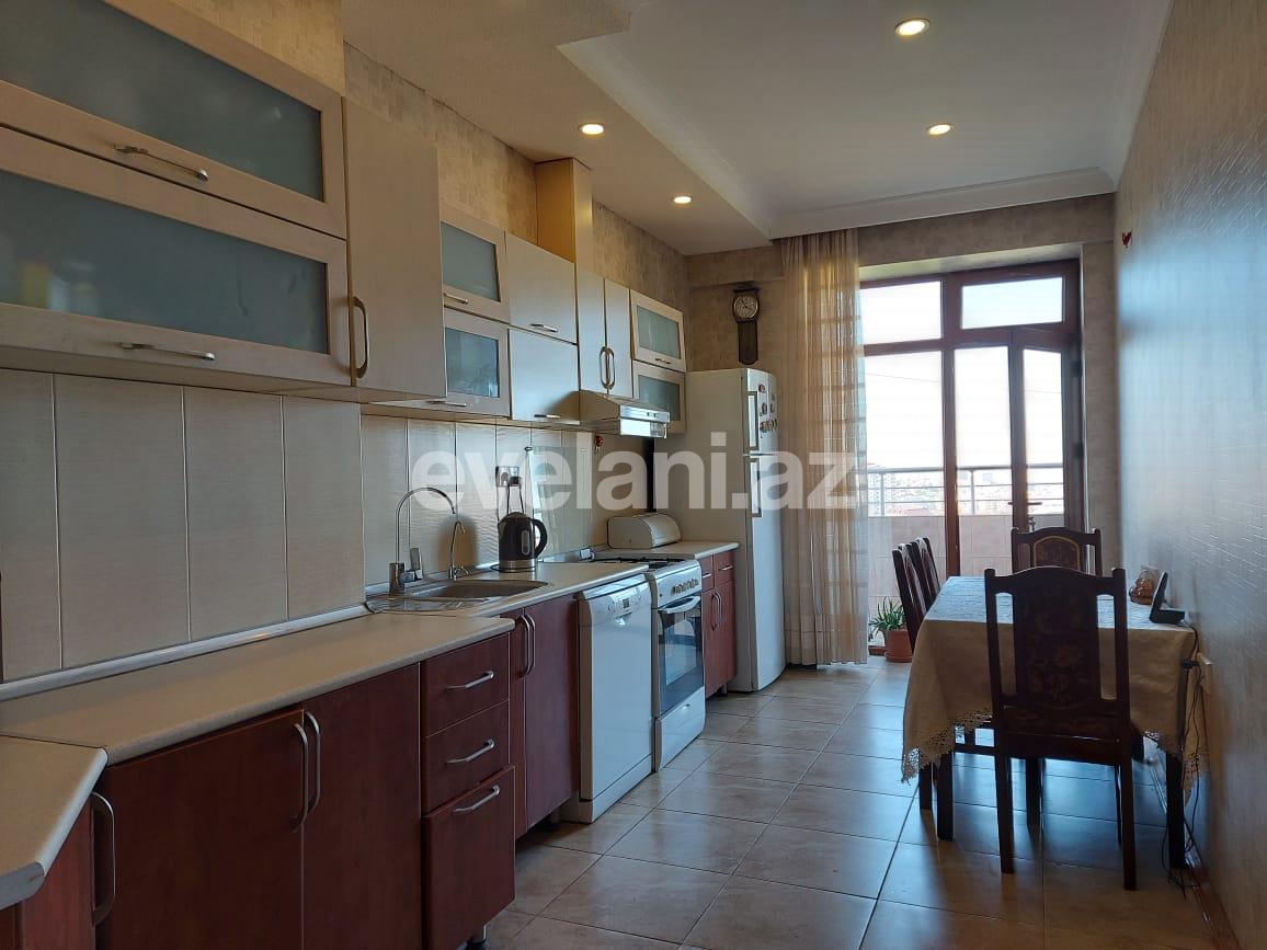 Satılır, yeni tikili, 3 otaqlı, 128 m², 4-cü mikrorayon q.