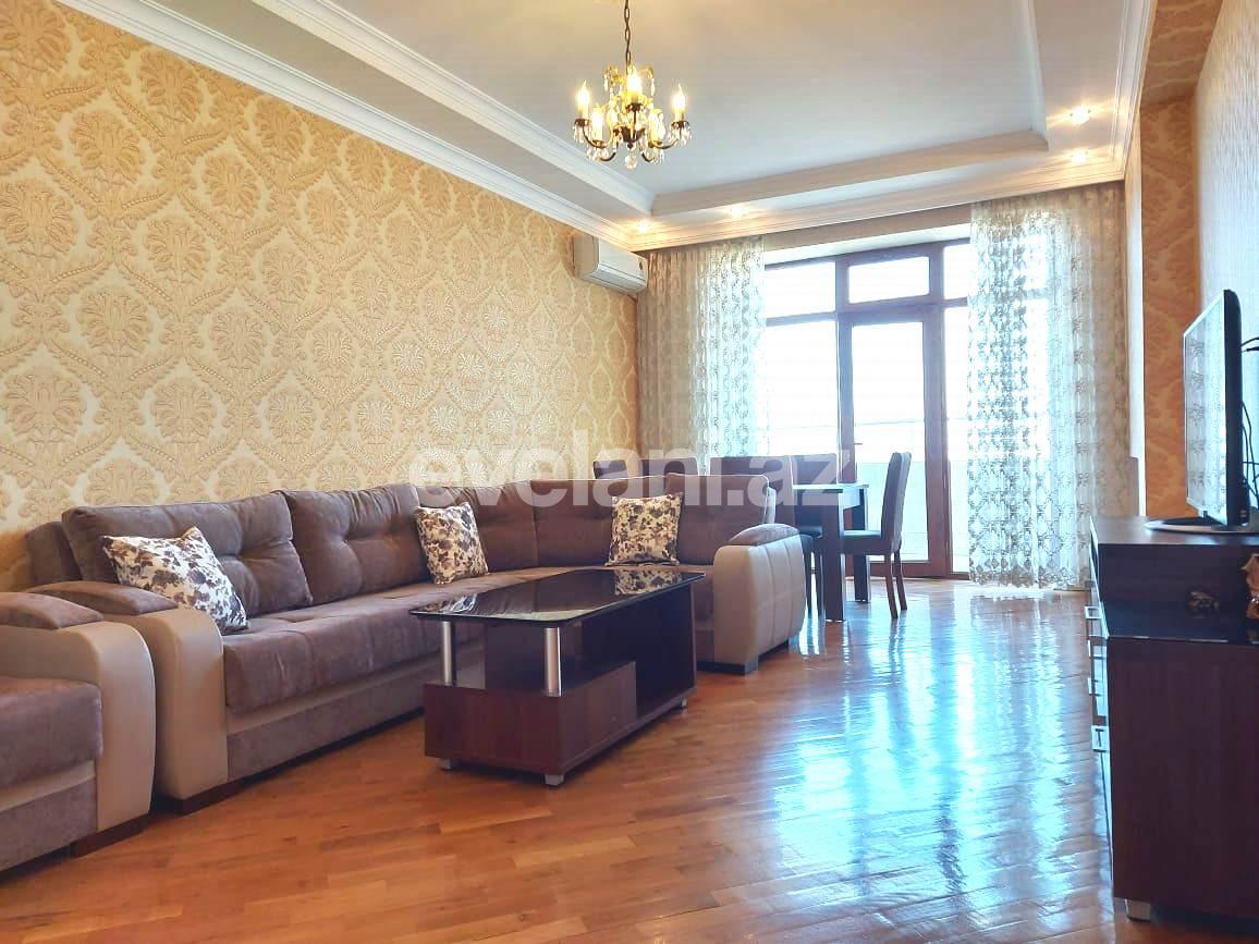 Satılır, yeni tikili, 3 otaqlı, 128 m², 4-cü mikrorayon q.