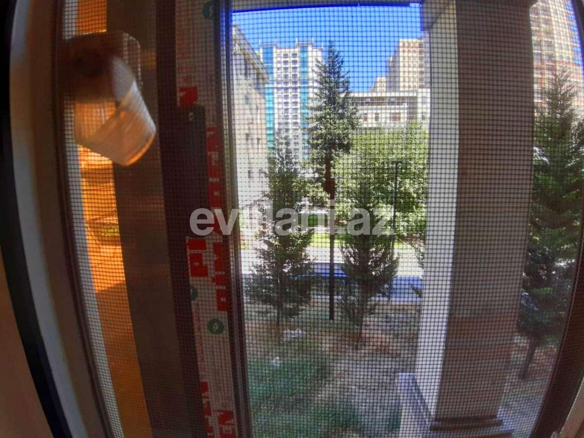 Satılır, köhnə tikili, 2 otaqlı, 55 m², Elmlər Akademiyası m.