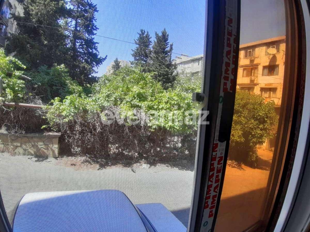 Satılır, köhnə tikili, 2 otaqlı, 55 m², Elmlər Akademiyası m.