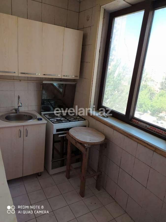 Satılır, köhnə tikili, 1 otaqlı, 30 m², İnşaatçılar m.