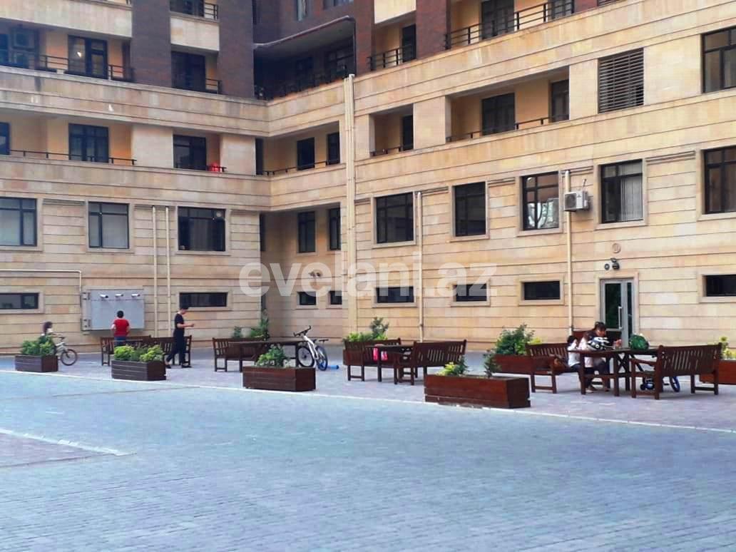 Satılır, yeni tikili, 3 otaqlı, 138 m², Şah İsmayıl Xətai m.