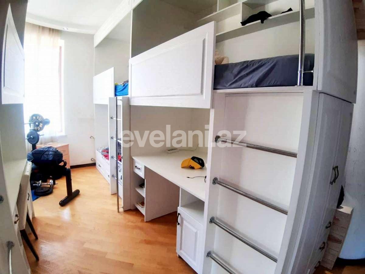 Продаётся, новостройка, 4-комнаты, 176 m², Низами m.