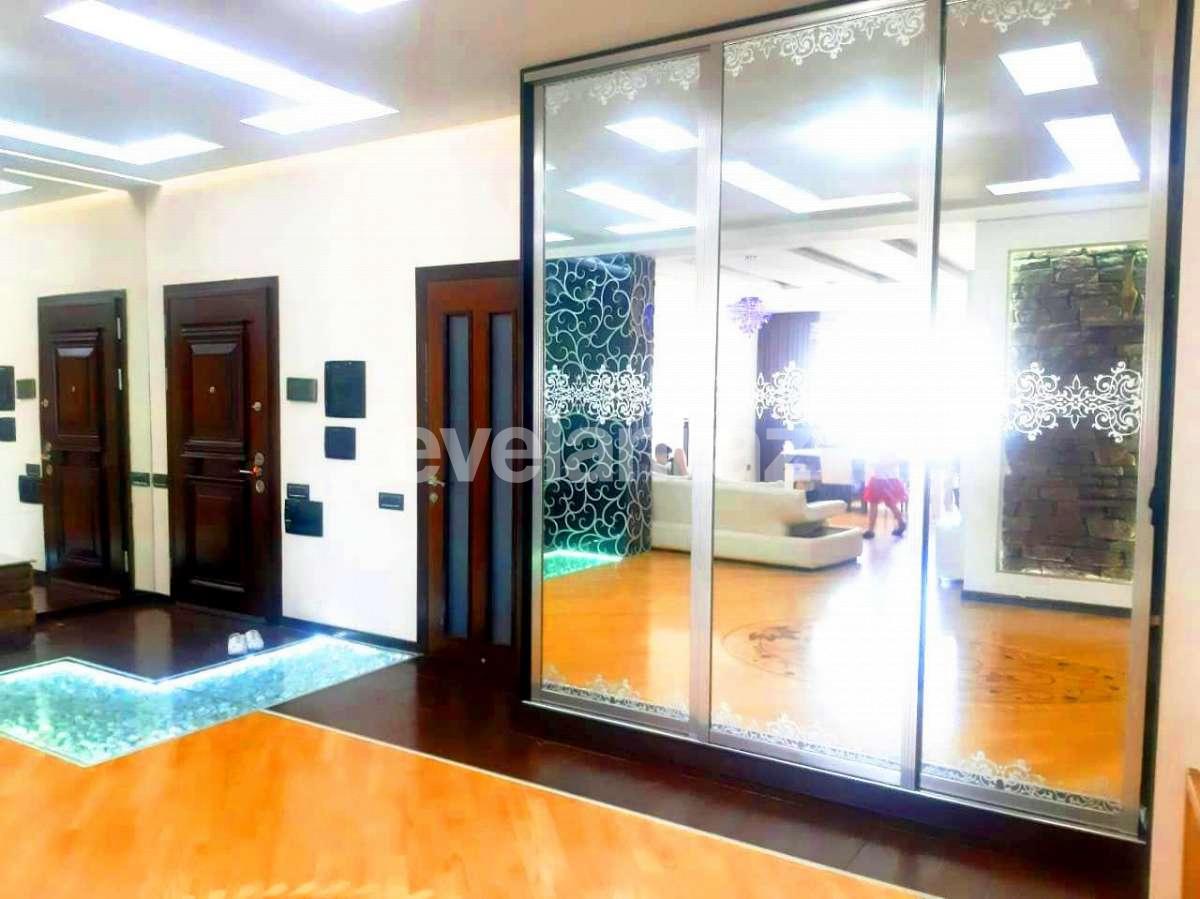 Продаётся, новостройка, 4-комнаты, 176 m², Низами m.