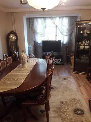 Satılır, köhnə tikili, 3 otaqlı, 70 m², Gənclik m.